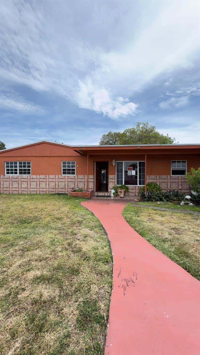4450 NW 169th Ter, Miami Gardens FL 33055