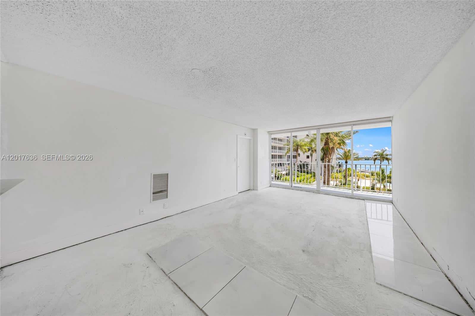7601 E Treasure Dr # 609, North Bay Village FL 33141