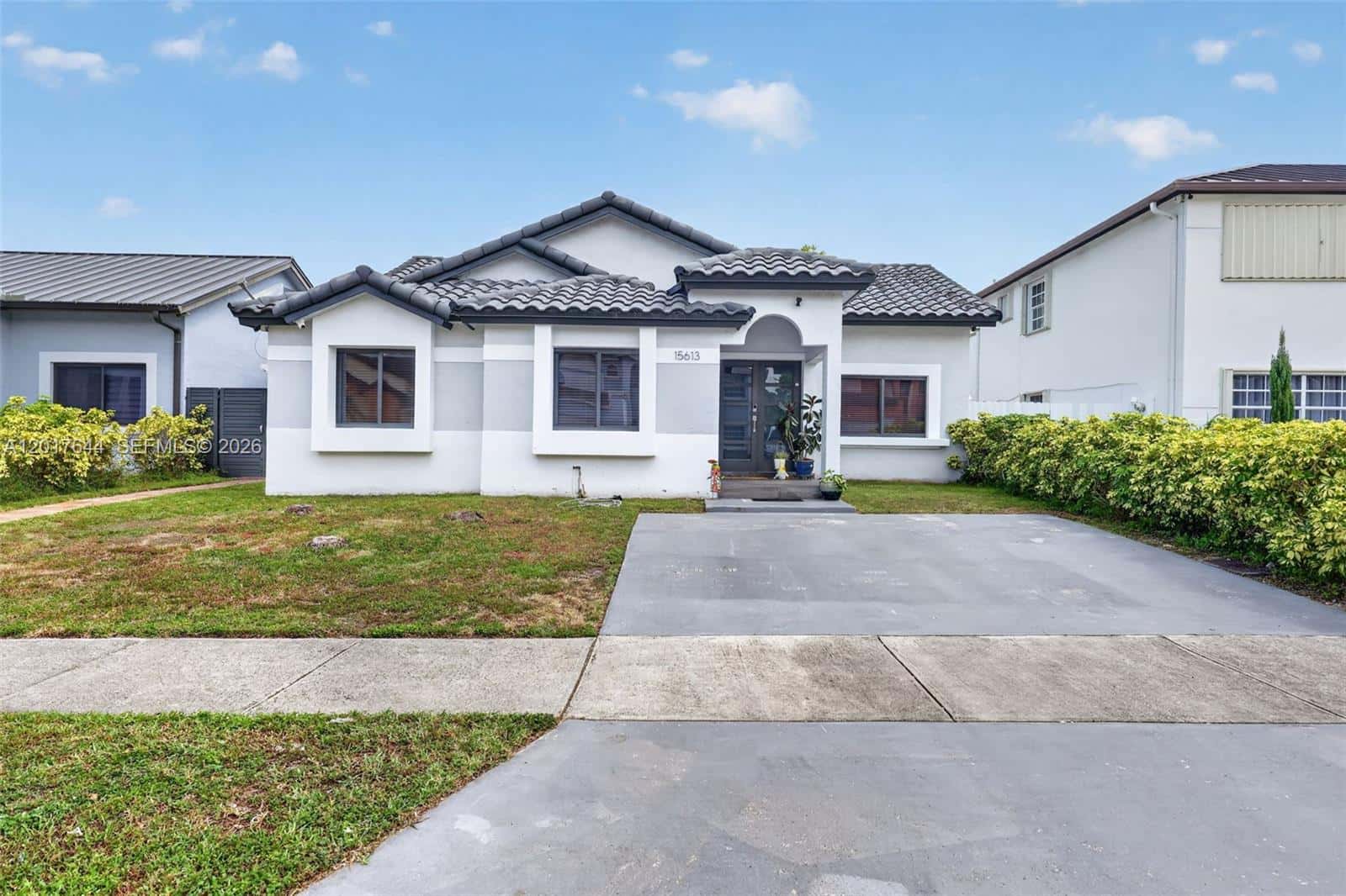 15613 SW 63rd Ter, Miami FL 33193