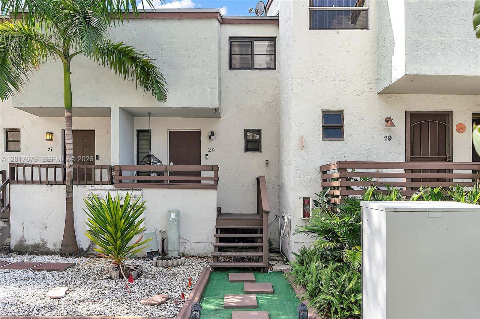 1901 NW S River Dr # 28C, Miami FL 33125