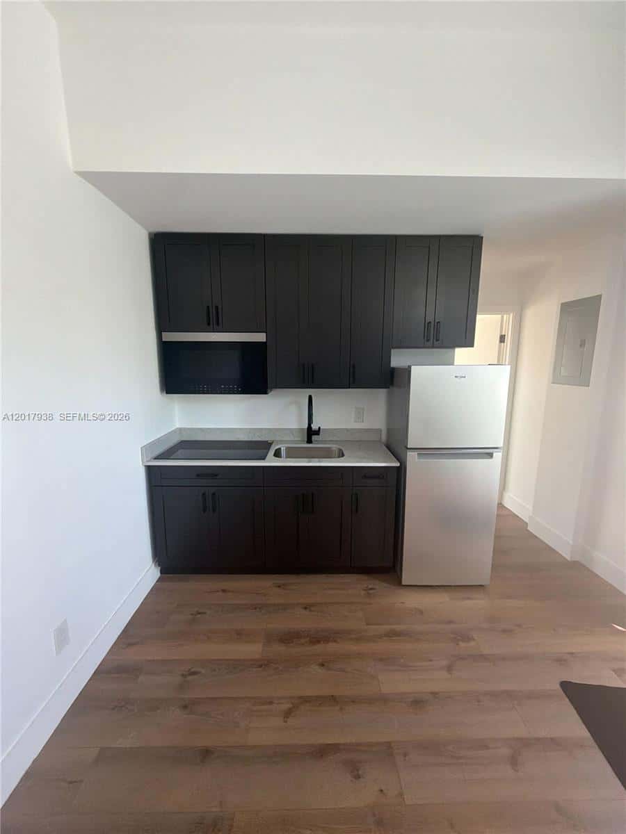 7801 Byron Ave # B, Miami Beach FL 33141