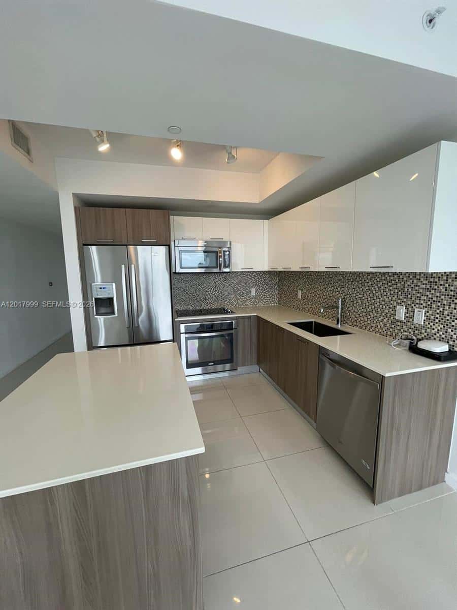 5300 Paseo Blvd # 604, Doral FL 33166