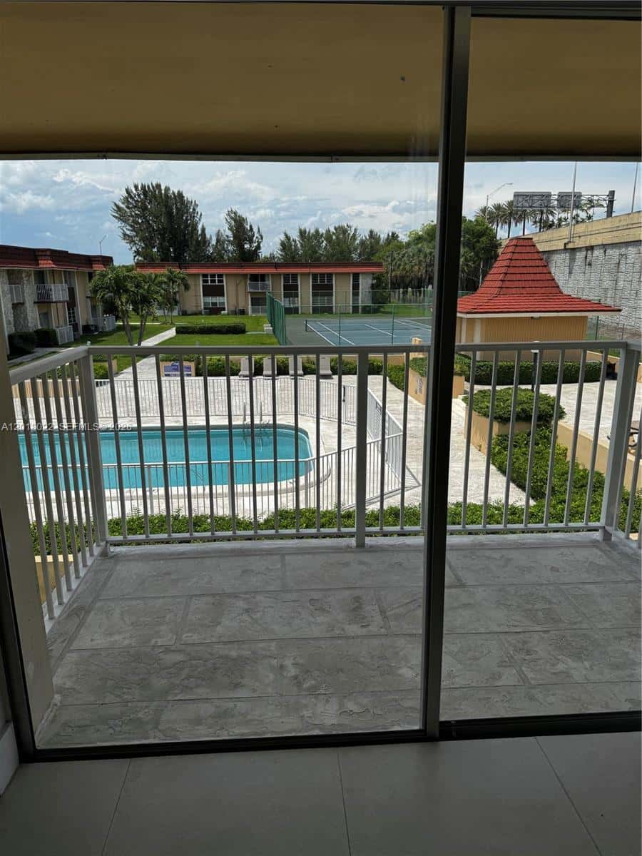 5401 SW 77th Ct # 206E, Miami FL 33155