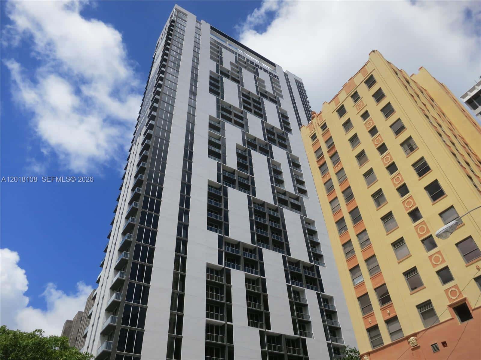 151 SE 1 St # 3204, Miami FL 33131