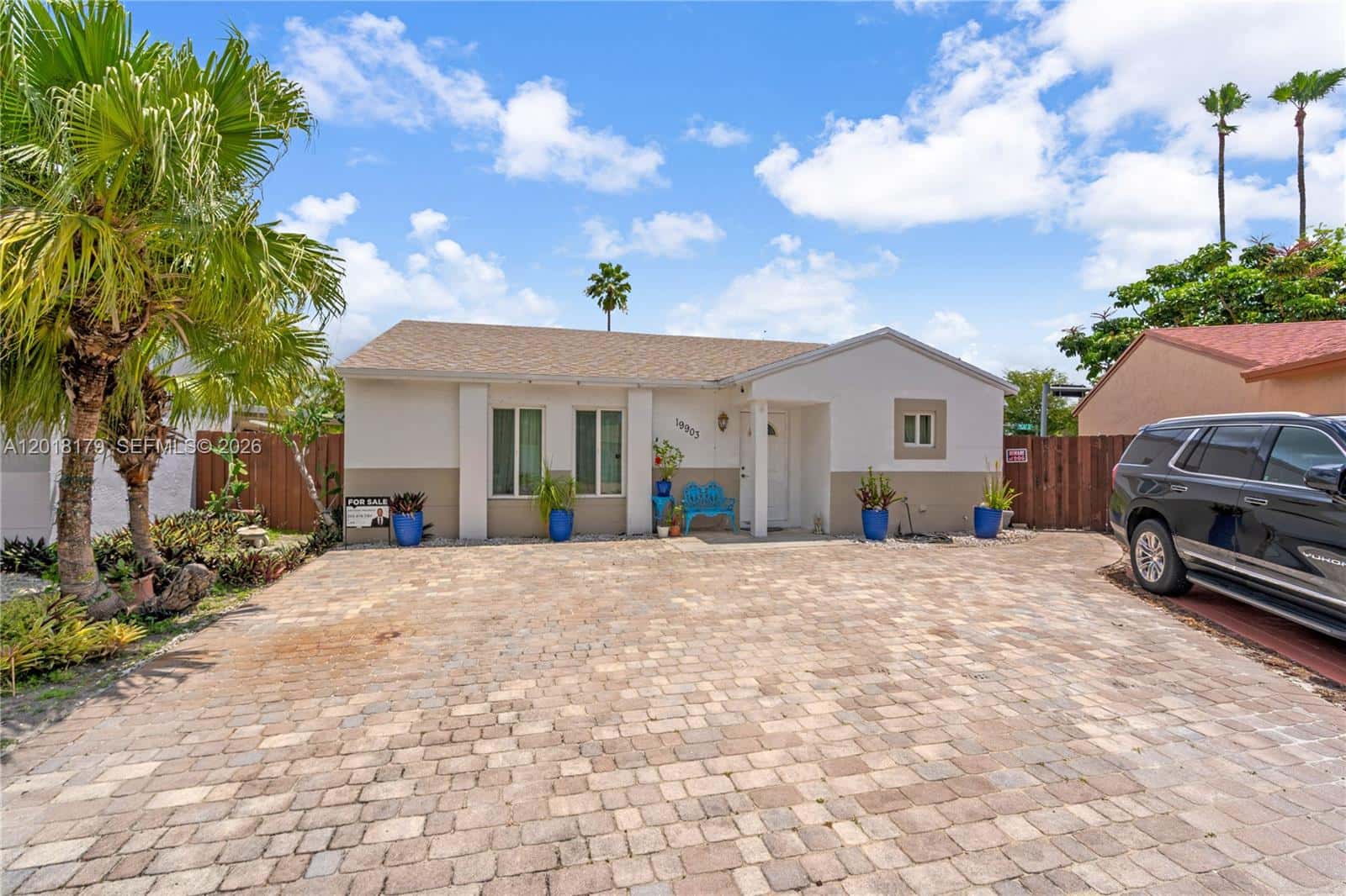 19903 NW 67th Ct, Hialeah FL 33015