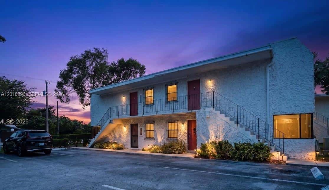 8701 SW 141st St # B4, Palmetto Bay FL 33176
