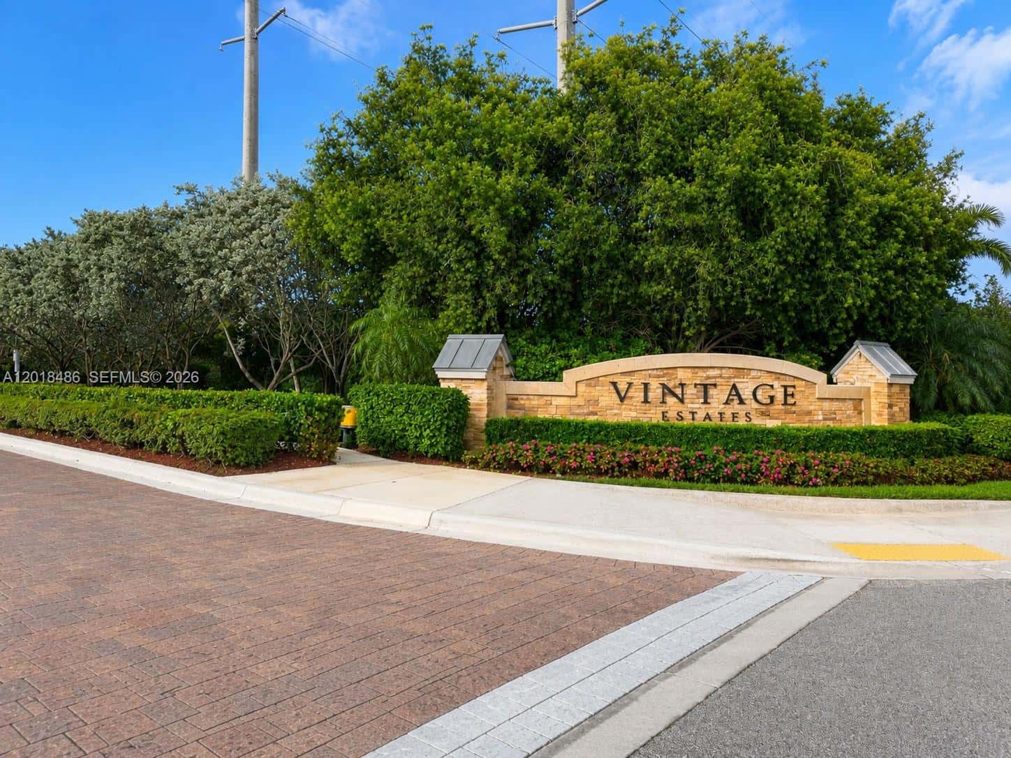 6950 NW 106th Ave, Doral FL 33178