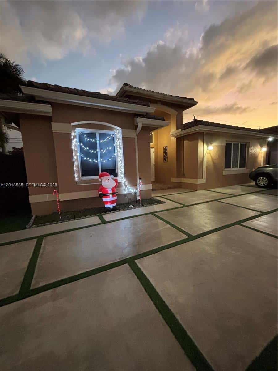 16274 SW 71st Ter, Miami FL 33193