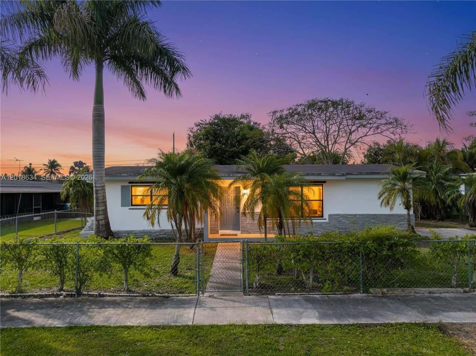 1610 NW 9th Ct, Homestead FL 33030
