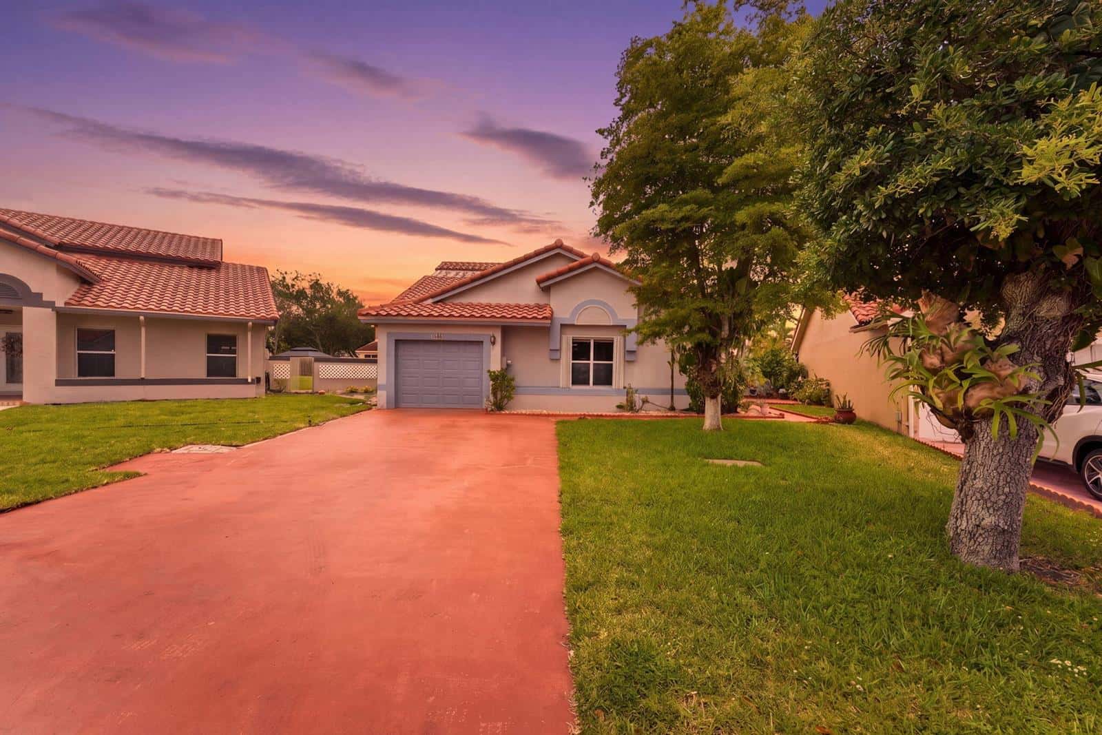 19035 NW 54th Place, Miami Gardens FL 33055