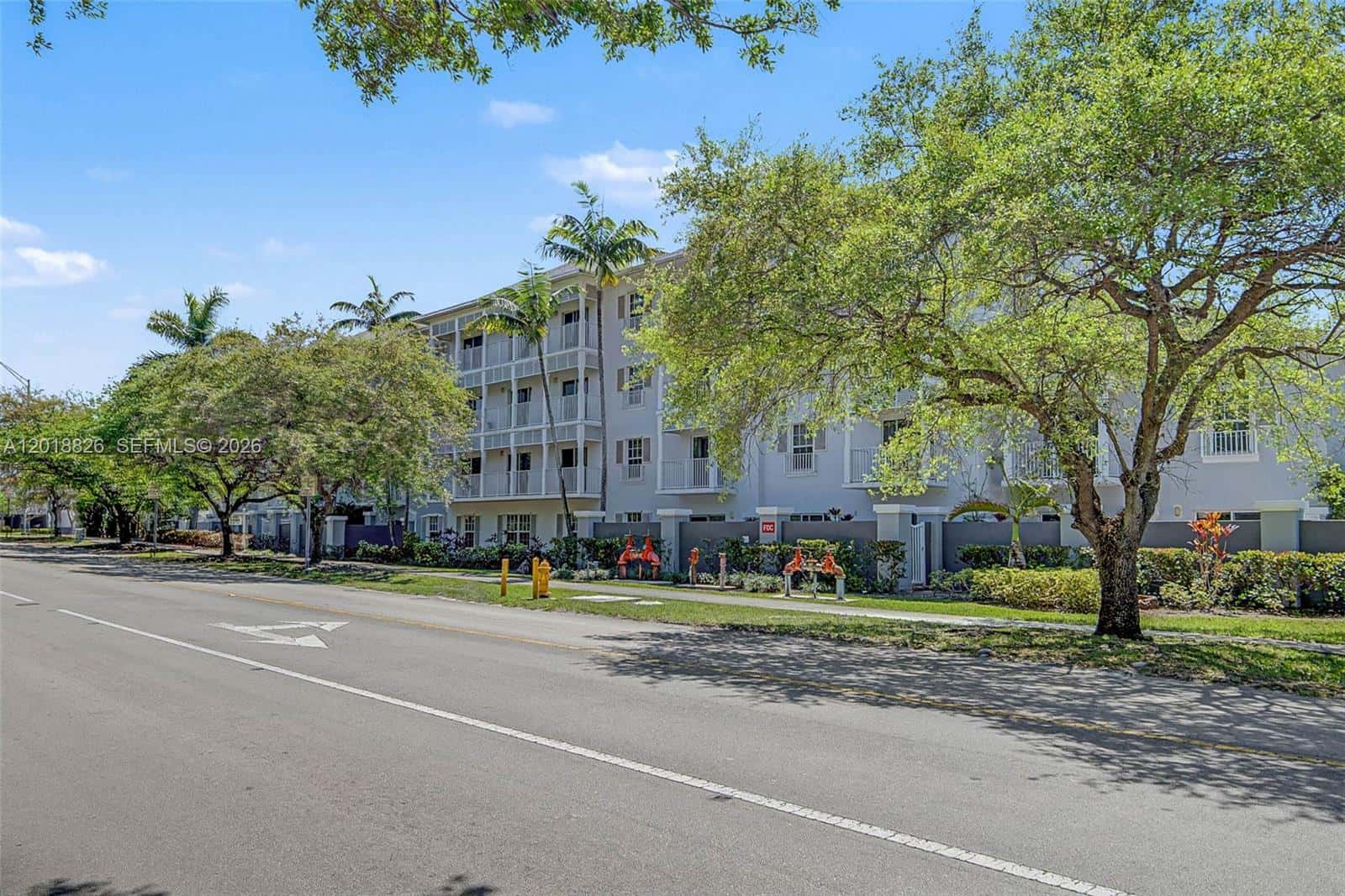 7000 SW 80th St # 211, Miami FL 33143