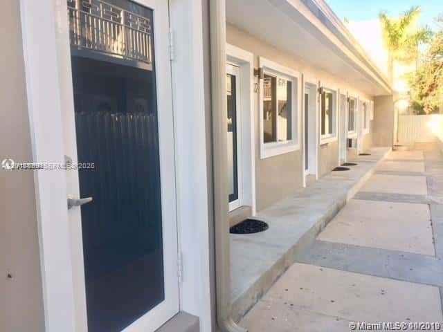 7921 Abbott Ave # 4, Miami Beach FL 33141