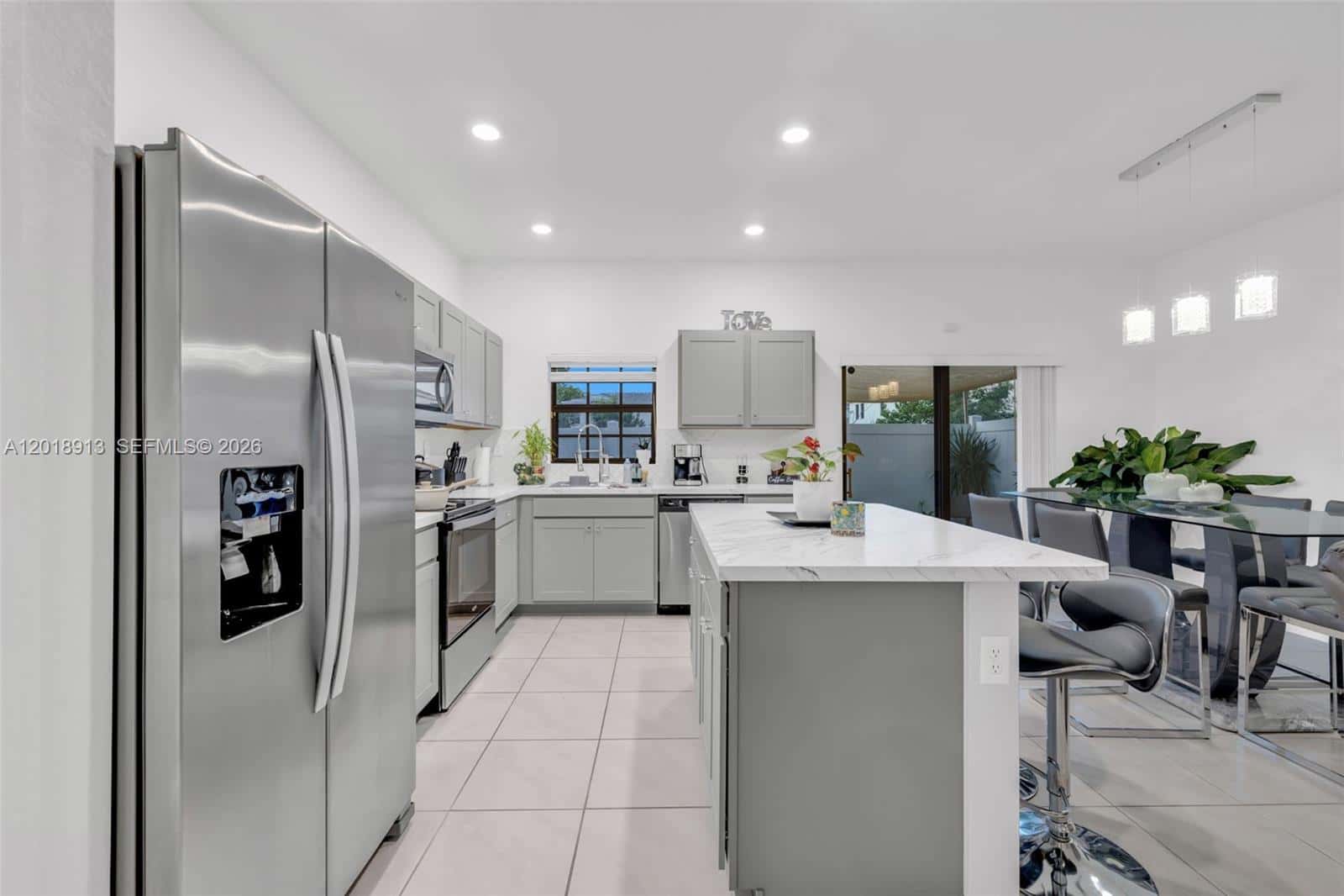 730 SW 12th St, Florida City FL 33034