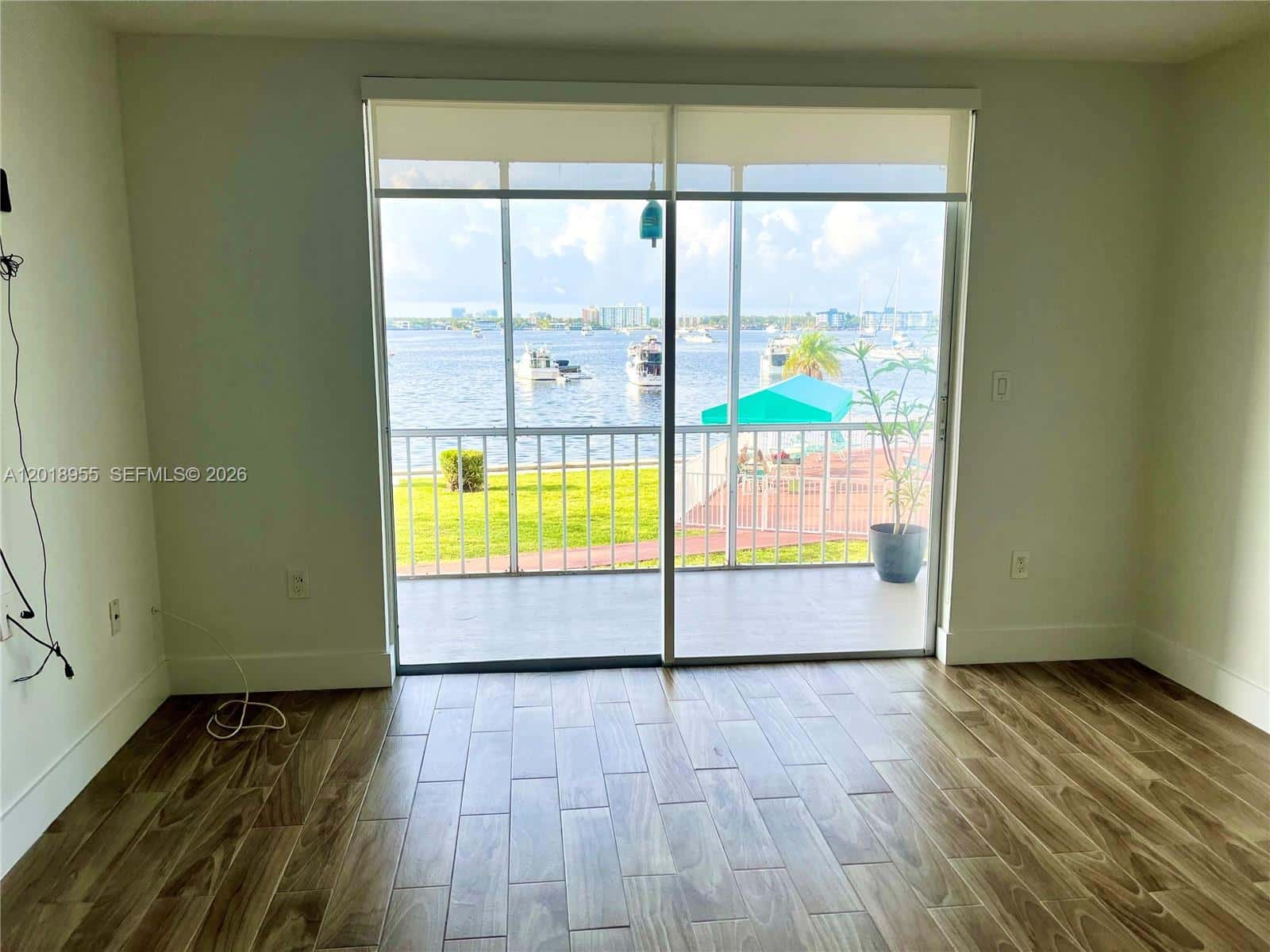 2910 Point East Dr # M209, Aventura FL 33160