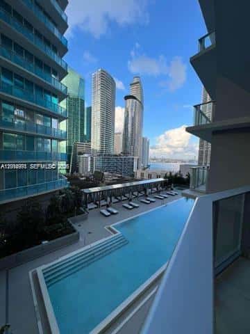 77 SE 5th St # 1605, Miami FL 33131