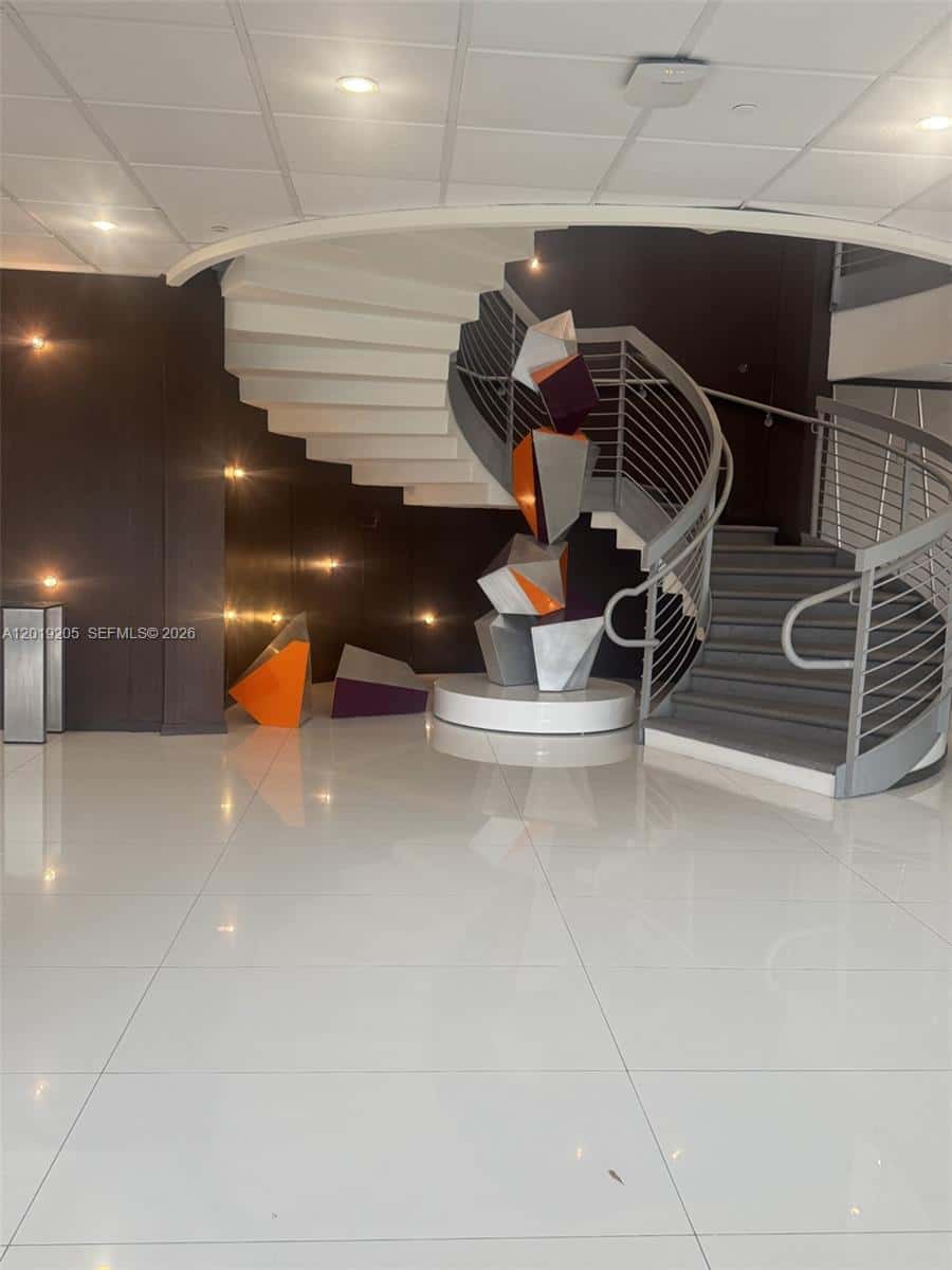 5701 Collins Ave # 511, Miami Beach FL 33140
