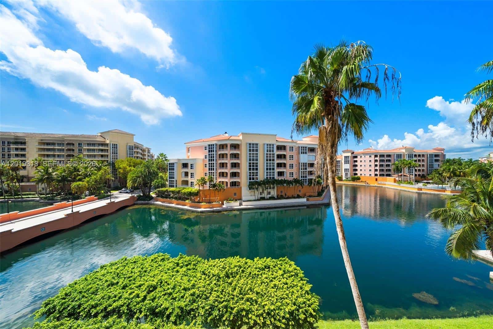 713 Crandon Blvd # 404, Key Biscayne FL 33149