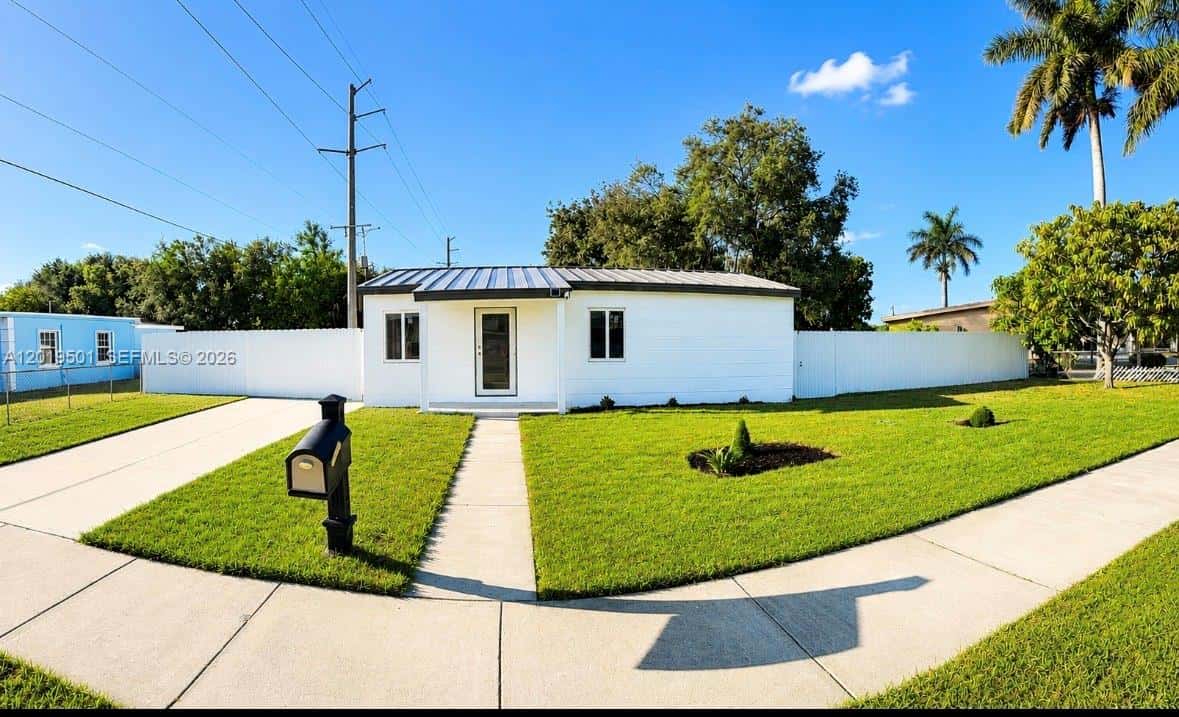 1881 NW 157th St, Miami Gardens FL 33054