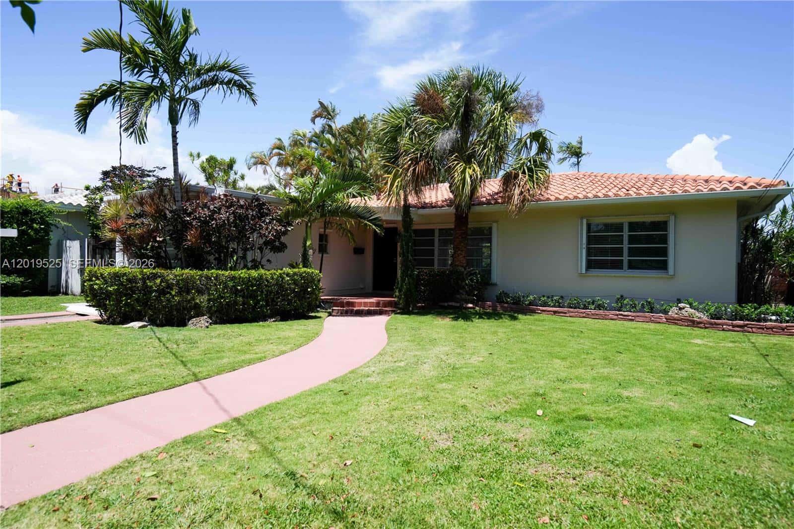 475 S Shore Dr, Miami Beach FL 33141