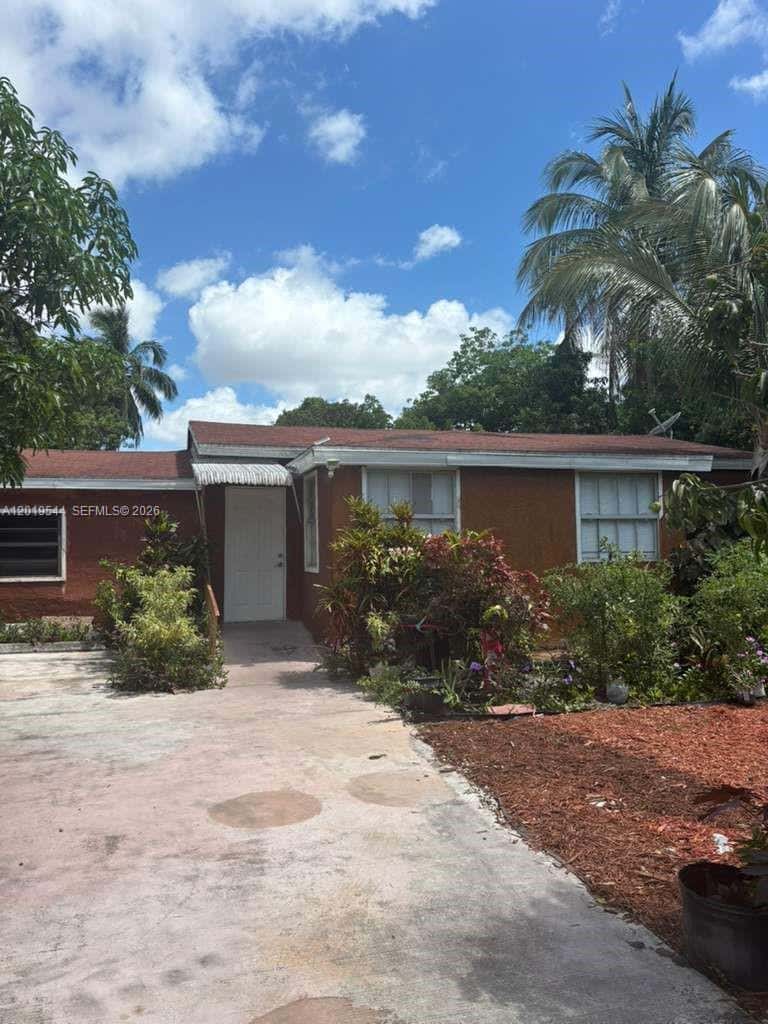 1447 NW 98th St # 0, Miami FL 33147