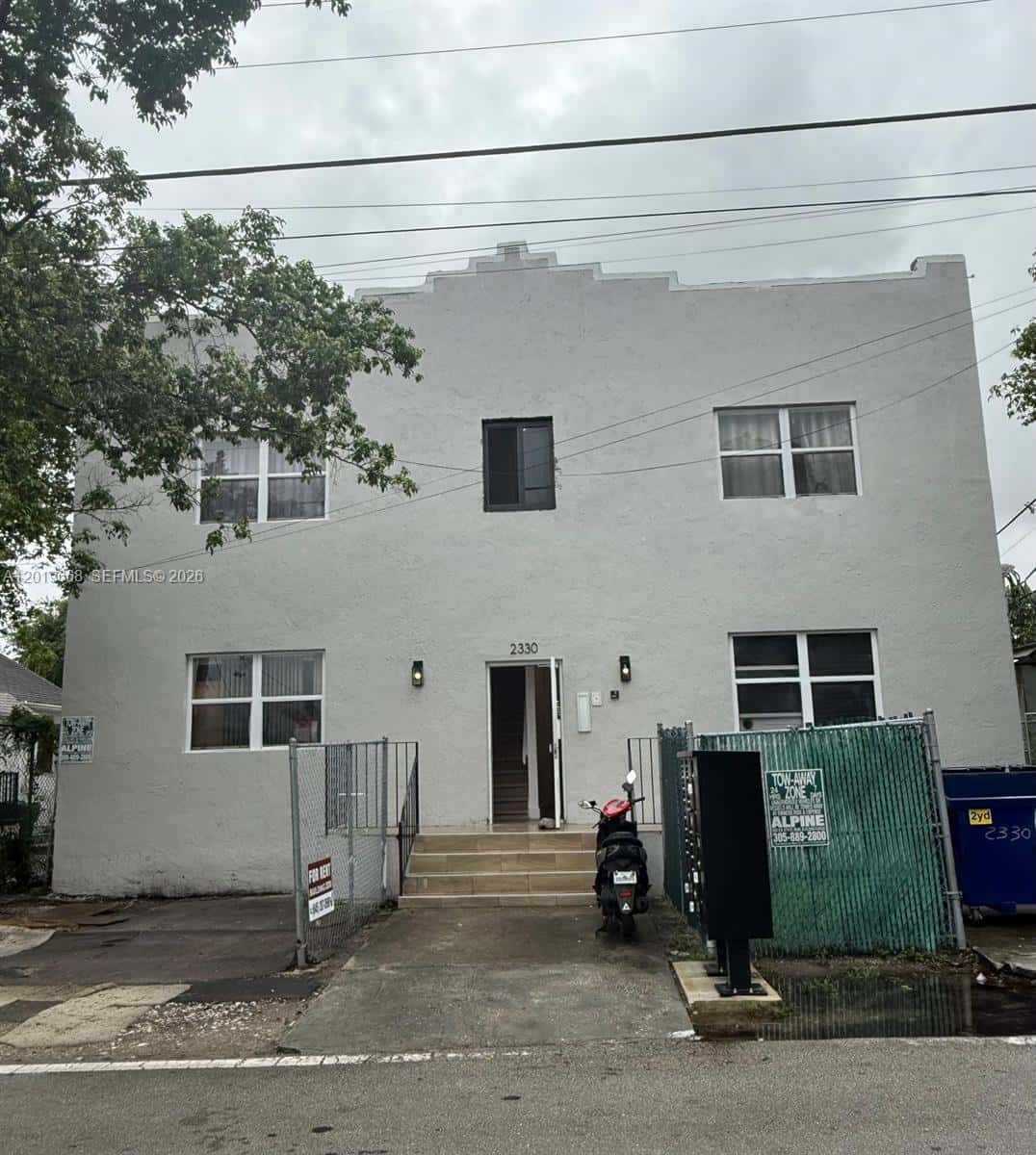 2330 NW 9 St # 15, Miami FL 33125