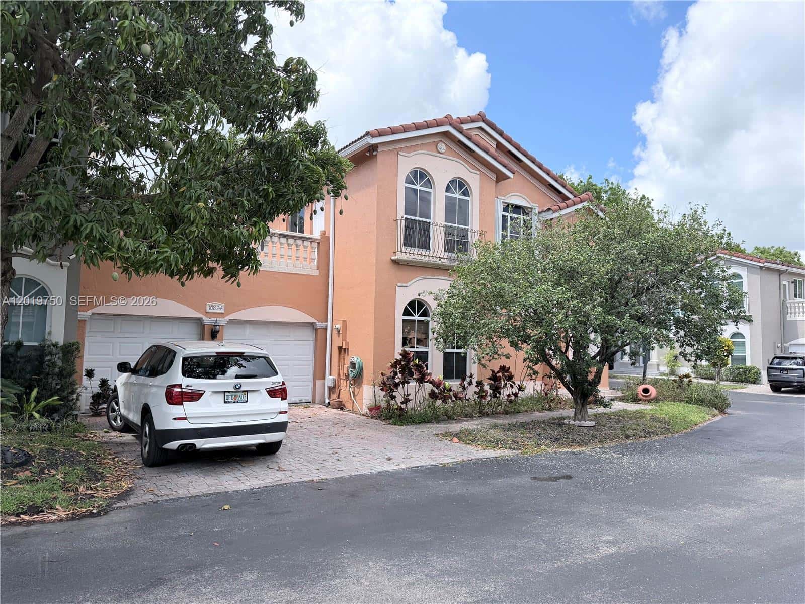 10824 NW 51st Ln, Doral FL 33178