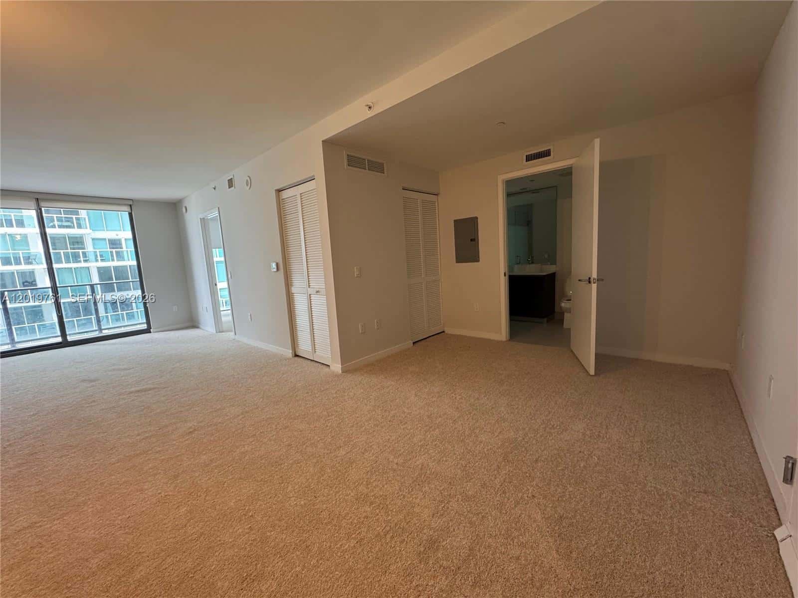 31 SE 6th St # 2004, Miami FL 33131