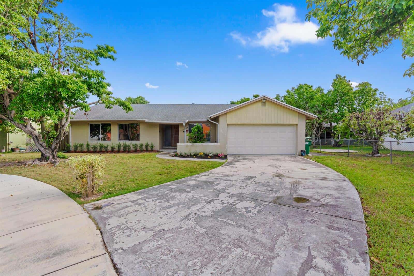 9315 SW 170th Lane, Palmetto Bay FL 33157