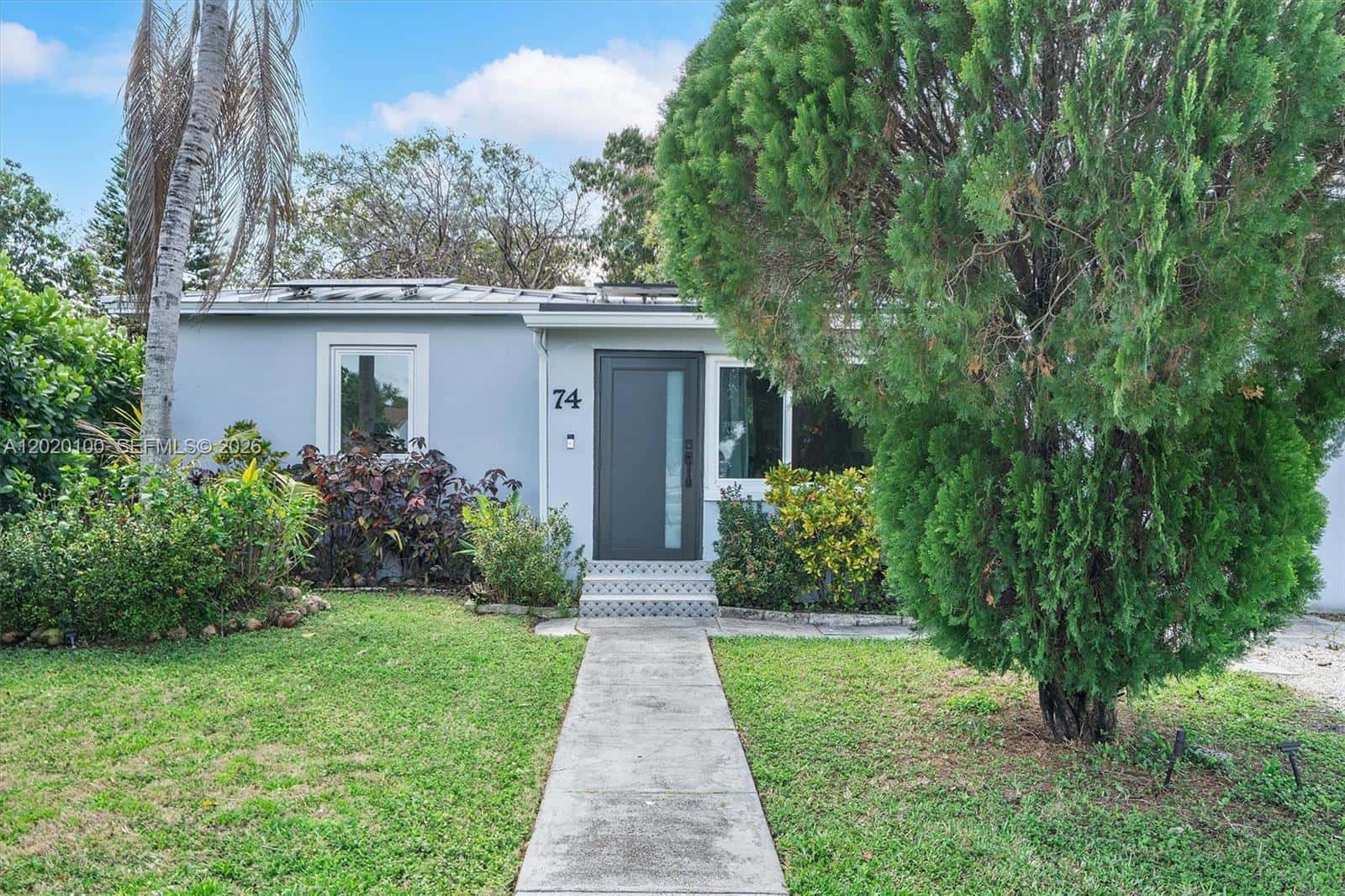 74 NW 117th St, Miami FL 33168