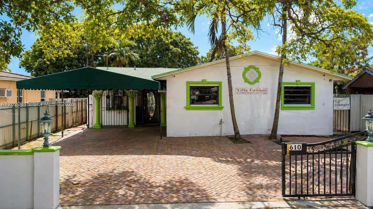 610 SW 66th Ave, Miami FL 33144