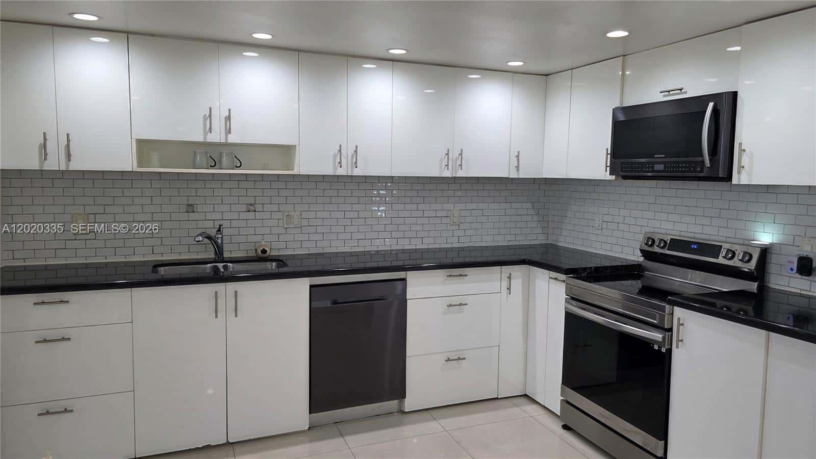 1351 NE Miami Gardens Dr # 511E, Miami FL 33179