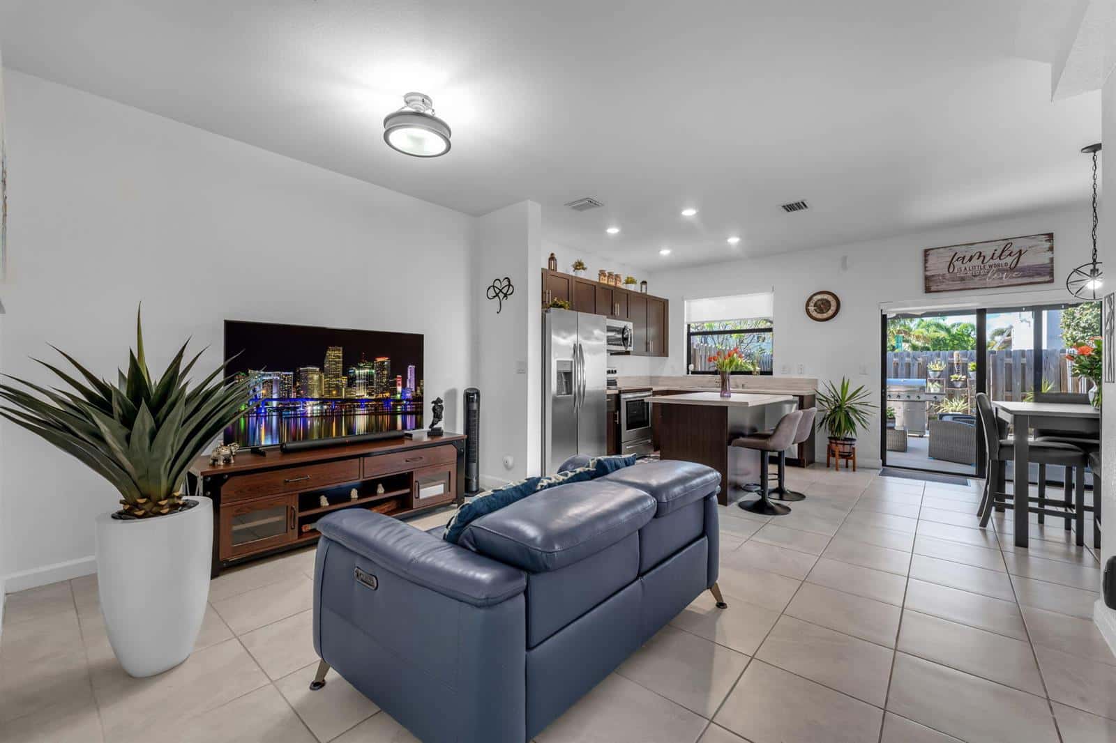 11821 SW 245th Terrace, Homestead FL 33031