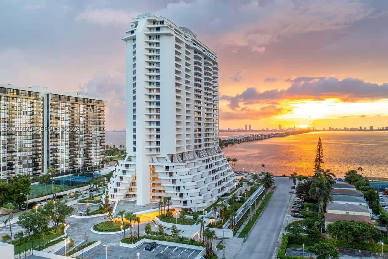 555 NE 34th St # 2709, Miami FL 33137