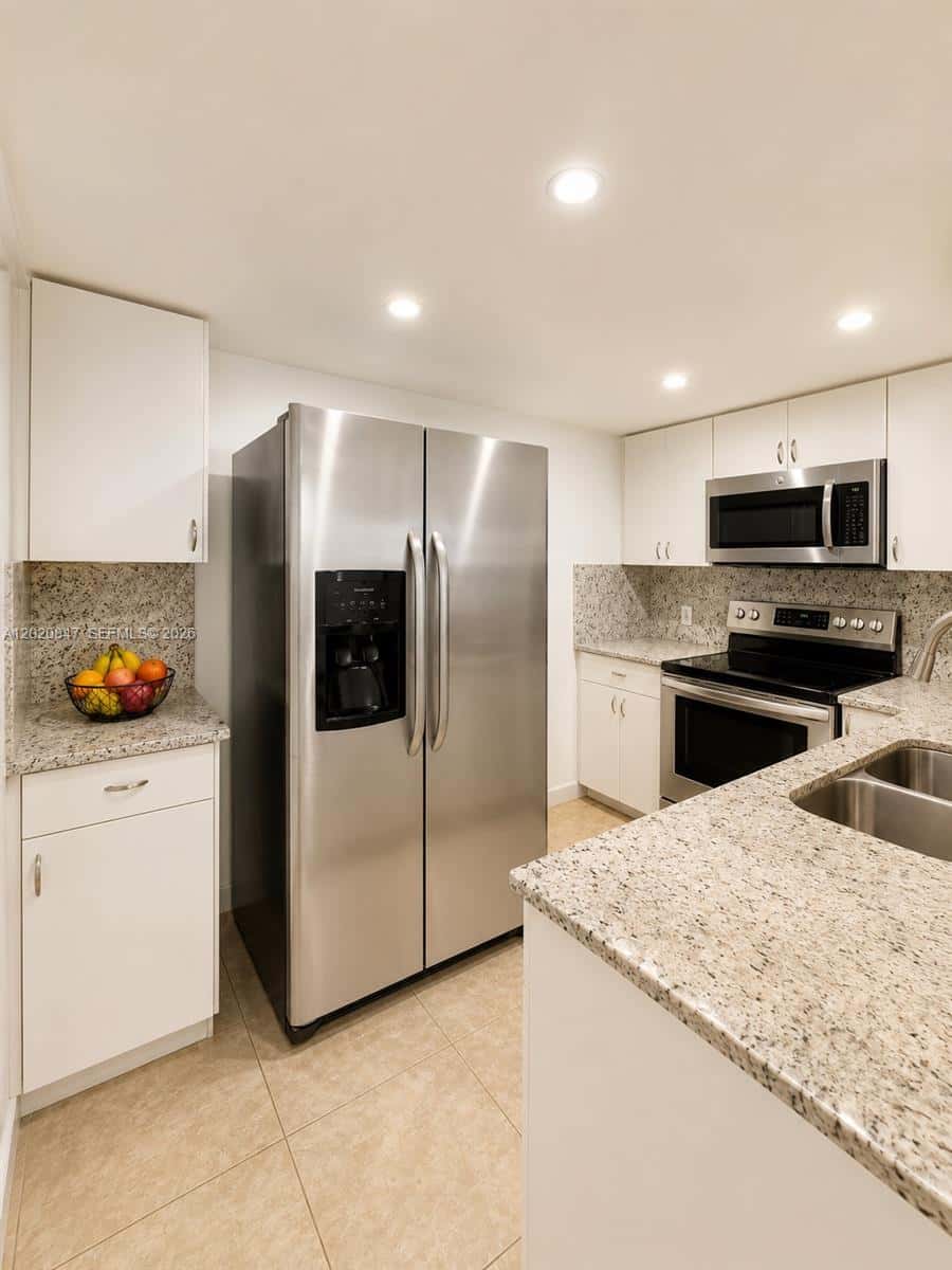 1460 NE 169th St # 108, North Miami Beach FL 33162