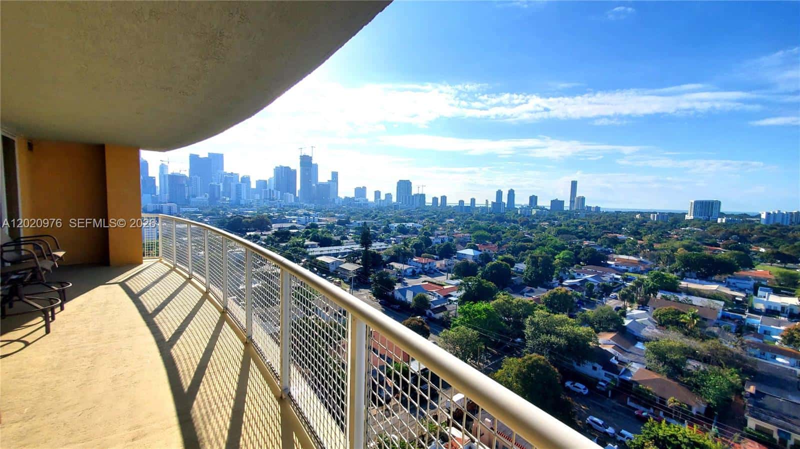 900 SW 8th St # 1501, Miami FL 33130