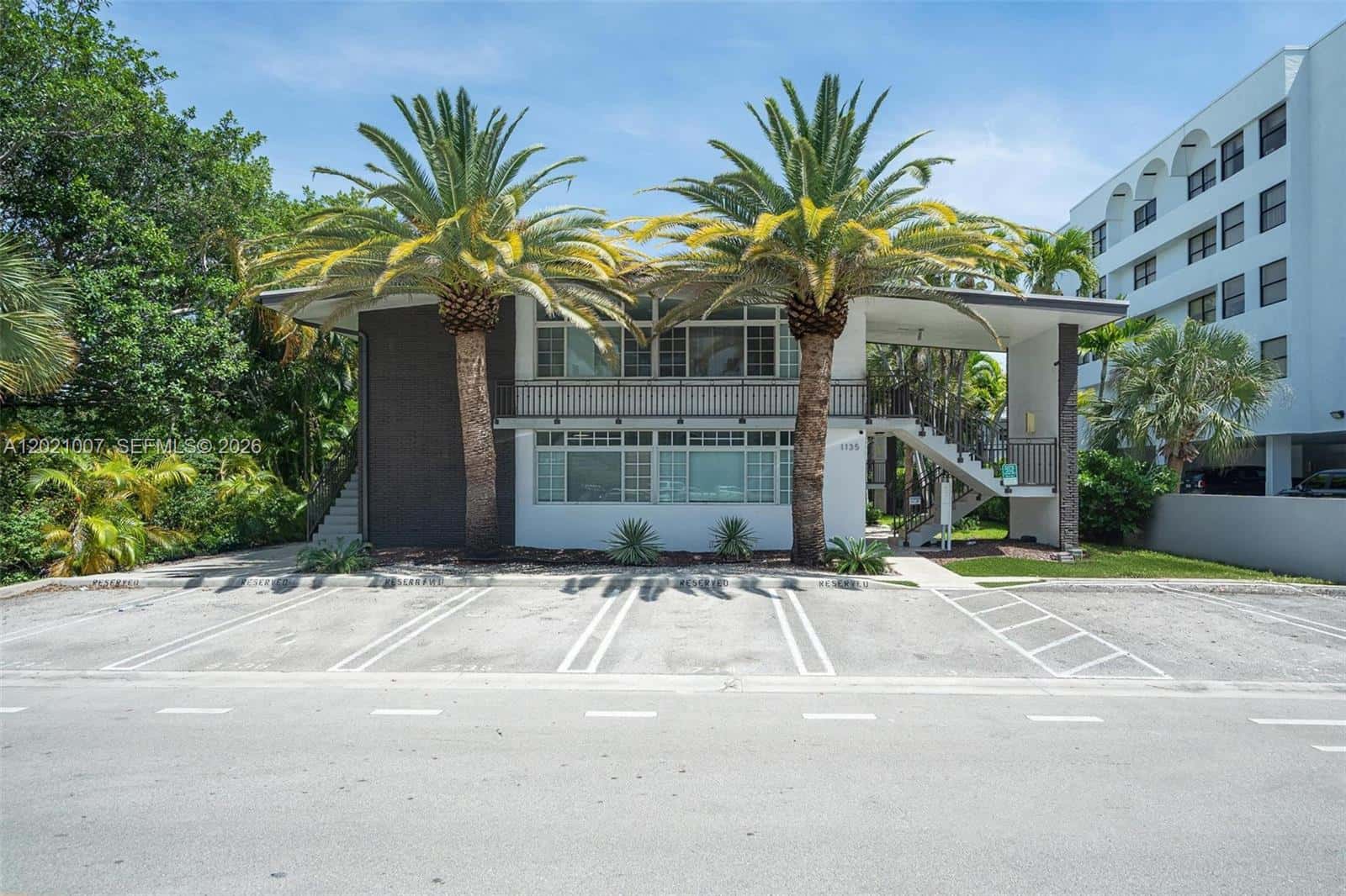 1135 92nd St # 104, Bay Harbor Islands FL 33154
