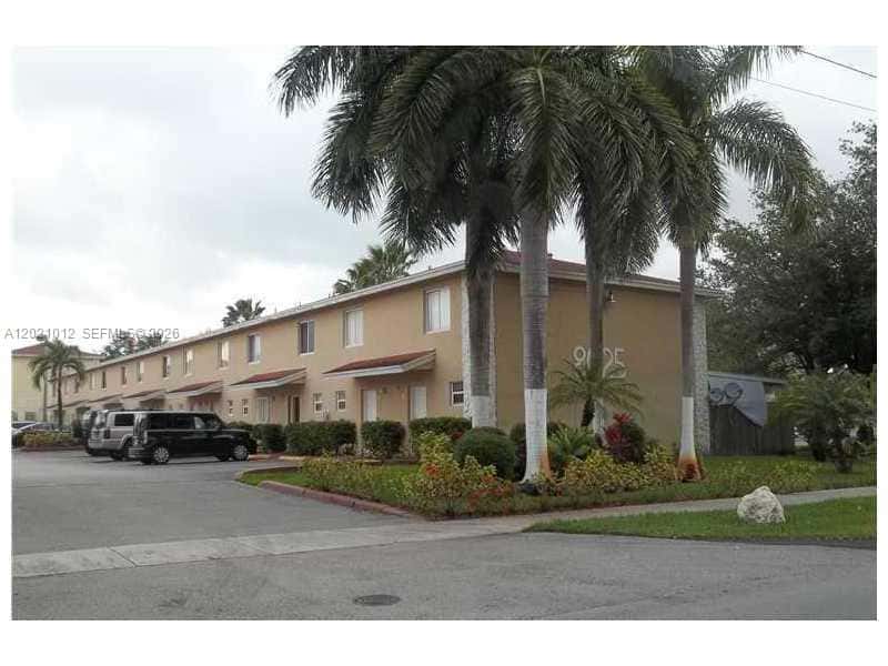8025 NW 8th St # 12, Miami FL 33126