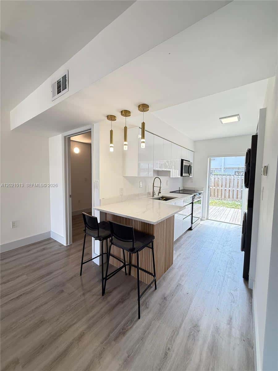 15250 SW 80th St # 9, Miami FL 33193