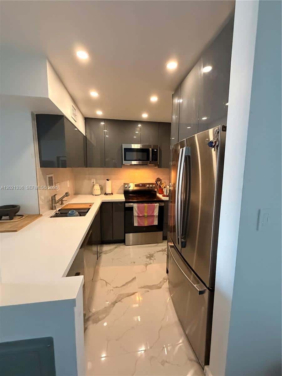 1200 West Ave # 1431, Miami Beach FL 33139