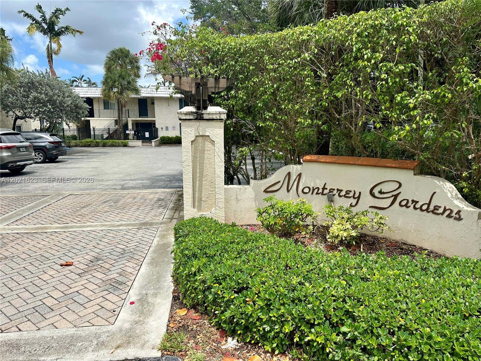 8617 SW 68th Ct # 26, Pinecrest FL 33156