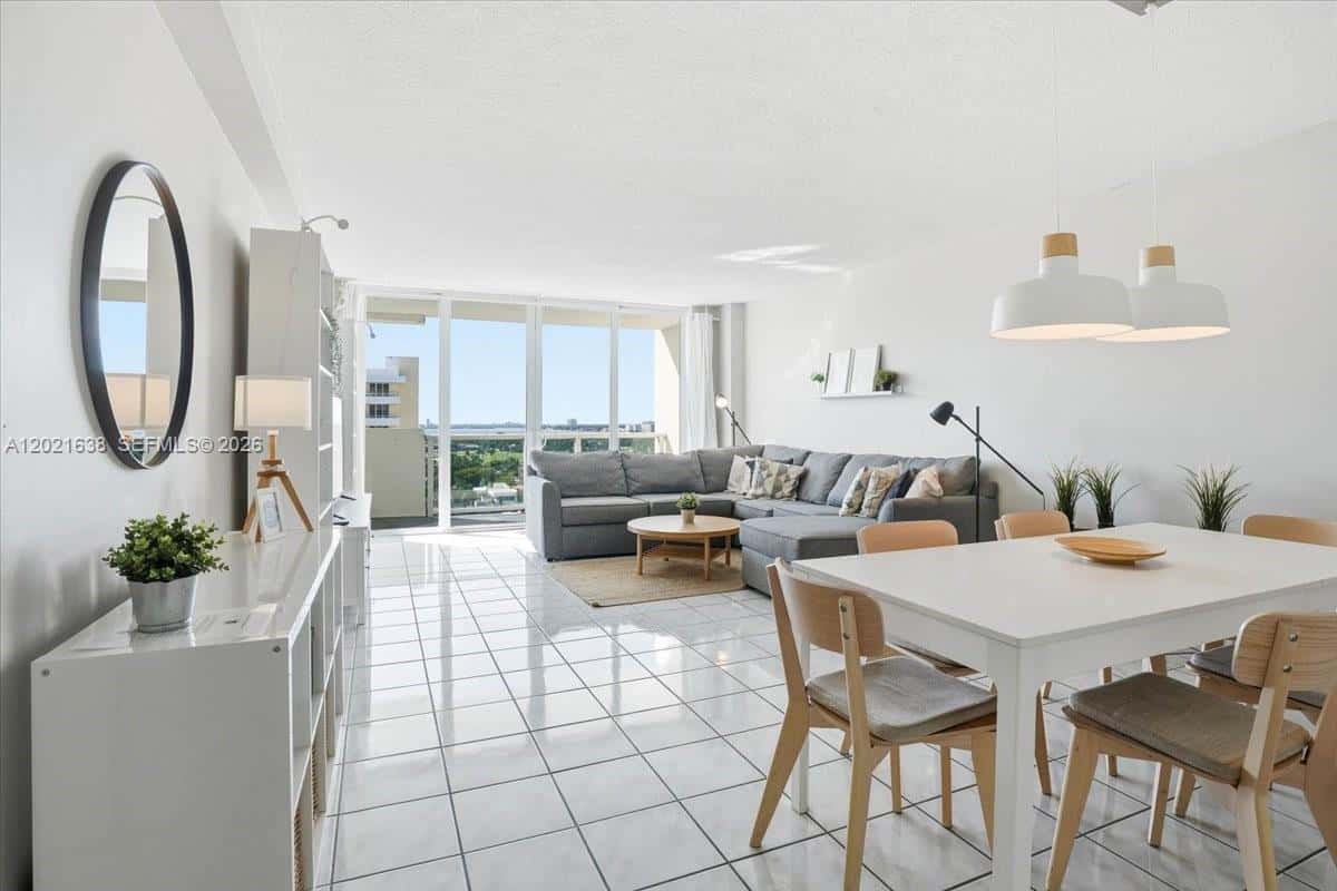 5601 Collins Ave # 1517, Miami Beach FL 33140