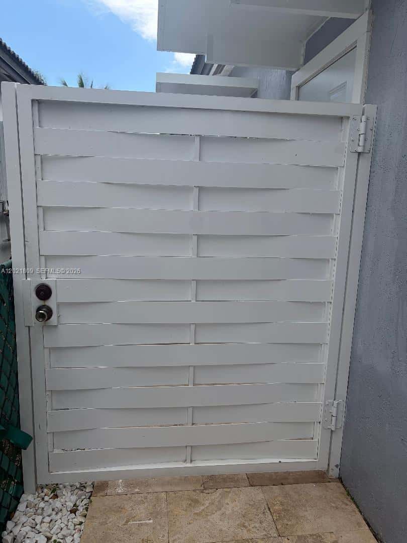 6803 SW 158th Ave rear, Miami FL 33193