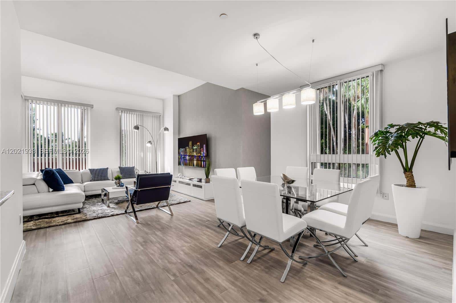 785 Crandon Blvd # 106, Key Biscayne FL 33149