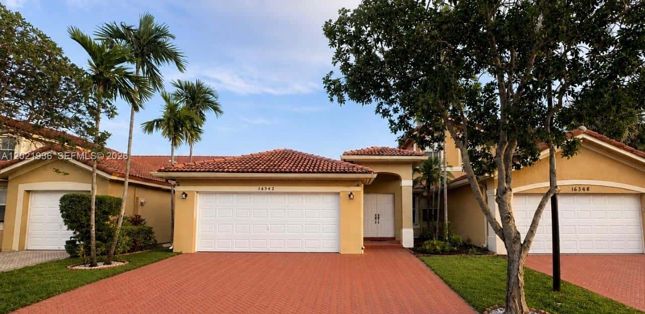 16342 SW 45th Ter, Miami FL 33185