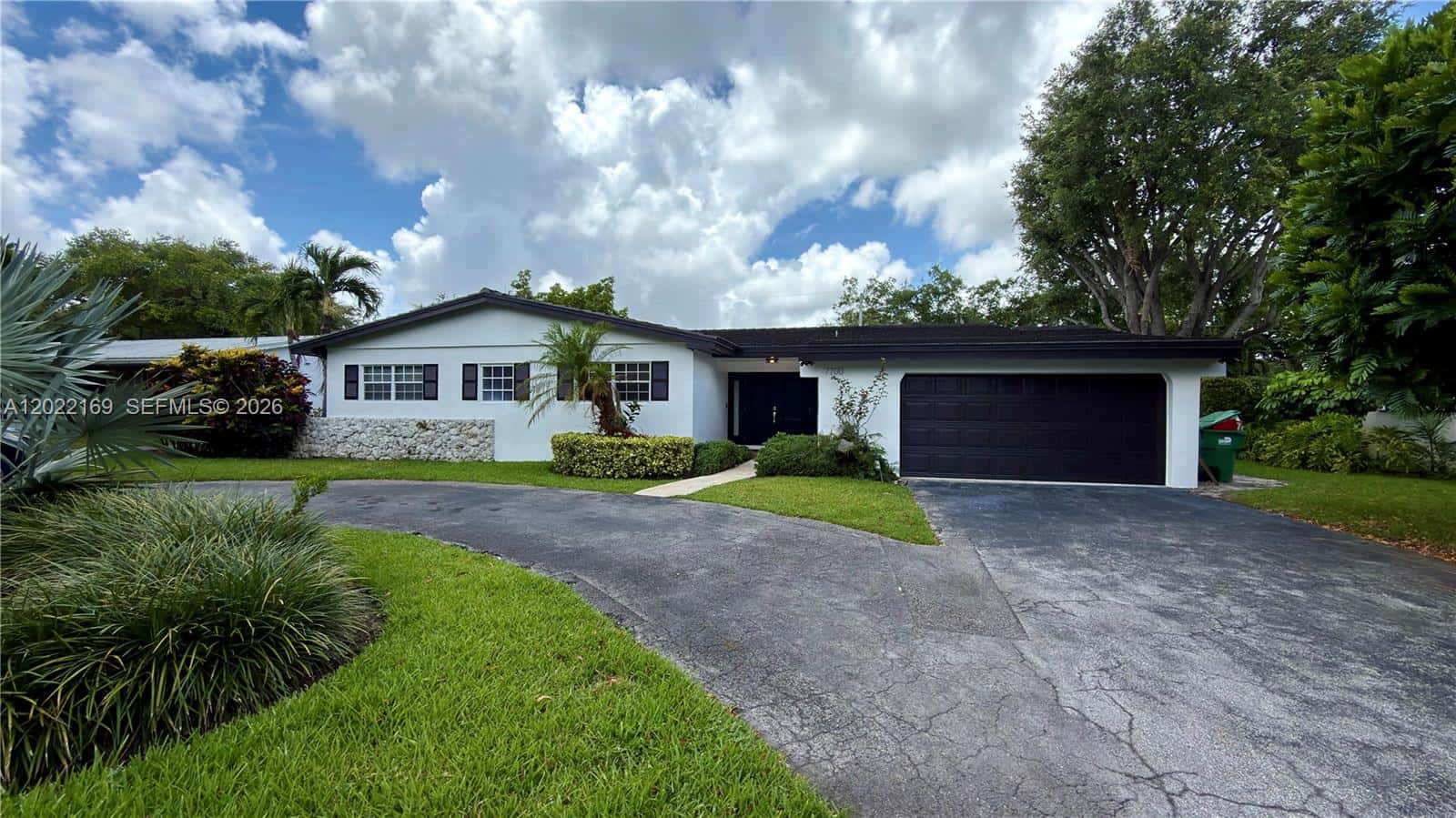 7700 SW 52nd Ct, Miami FL 33143
