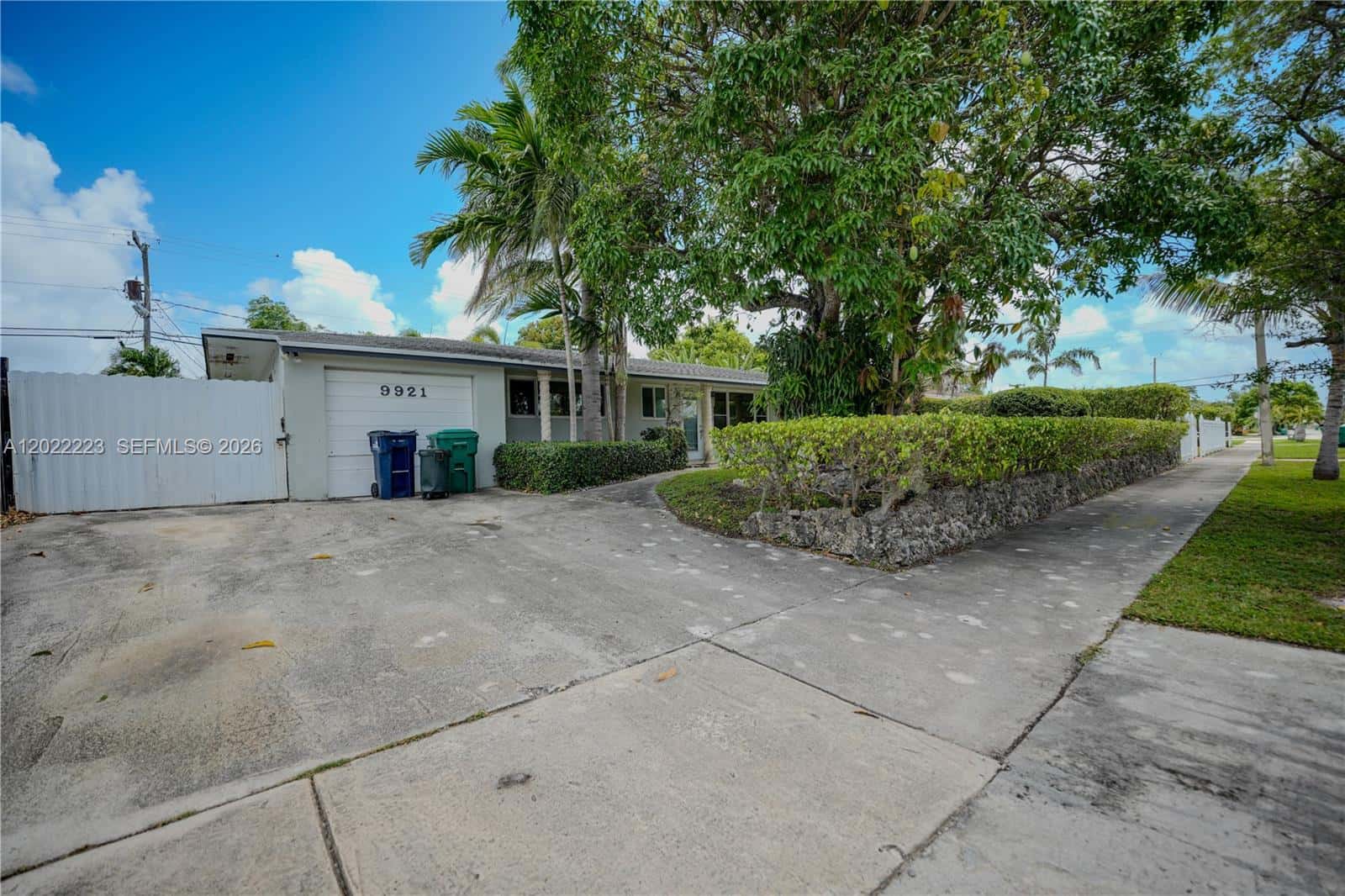 9921 SW 165th Ter, Miami FL 33157