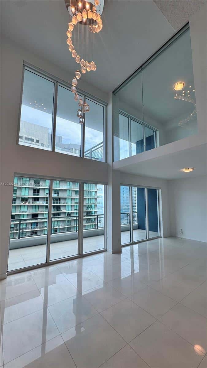 60 SW 13th St # 4612, Miami FL 33130