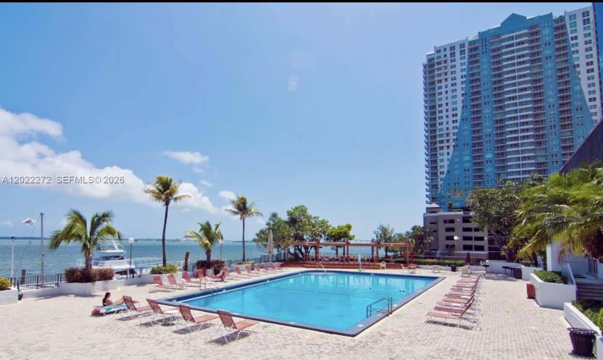 999 Brickell Bay Dr # 209, Miami FL 33131