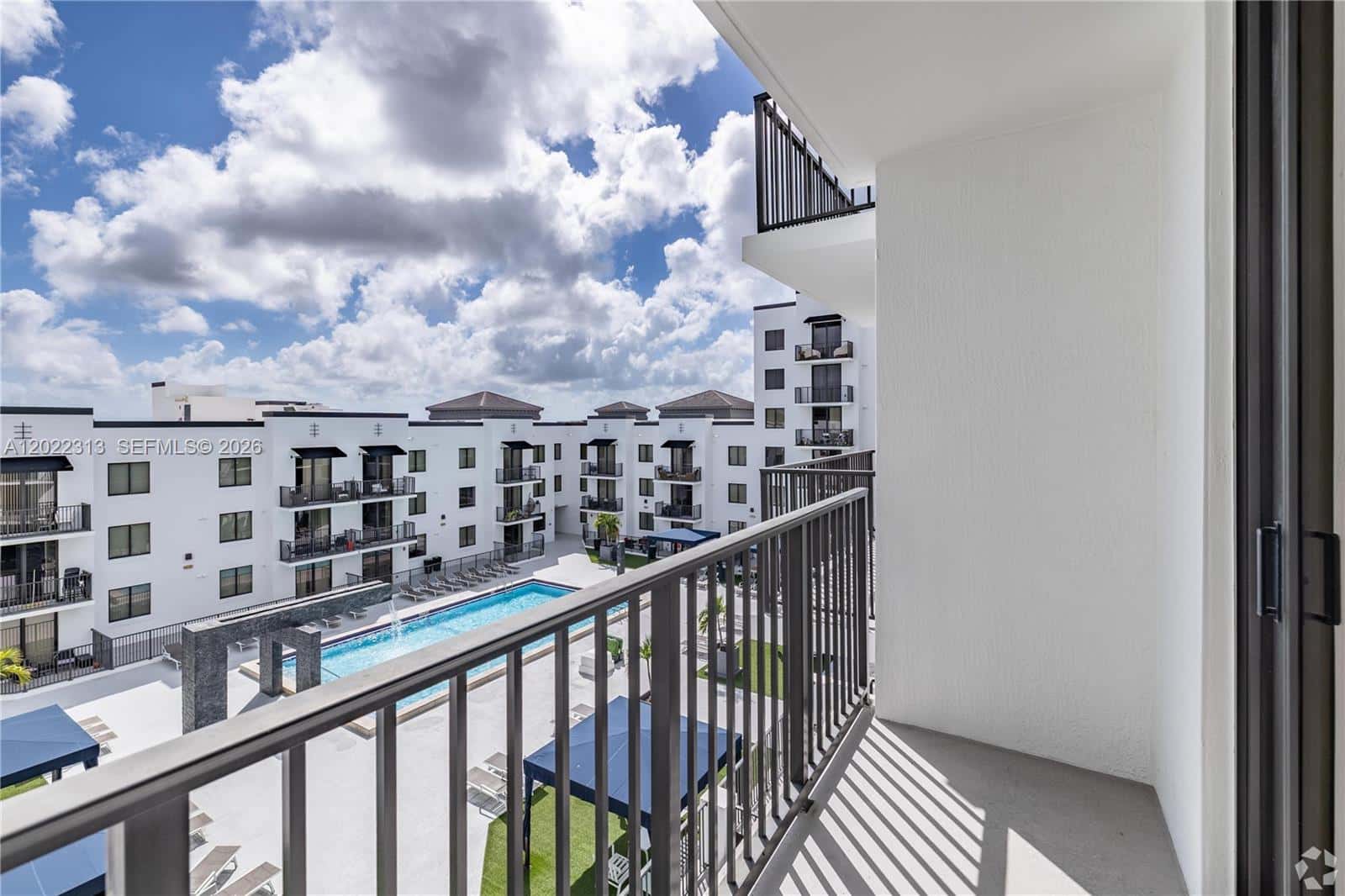 2001 NW 67th St # 414, West Miami FL 33147