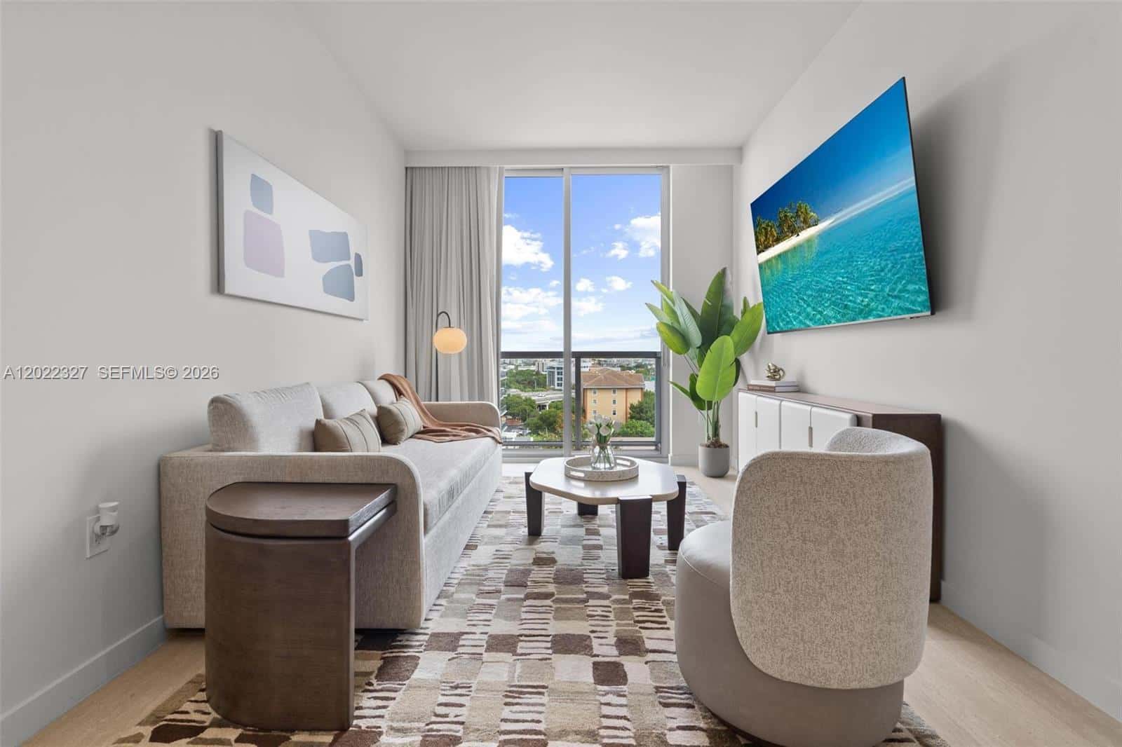 1611 SW 2nd Ave # 817, Miami FL 33129